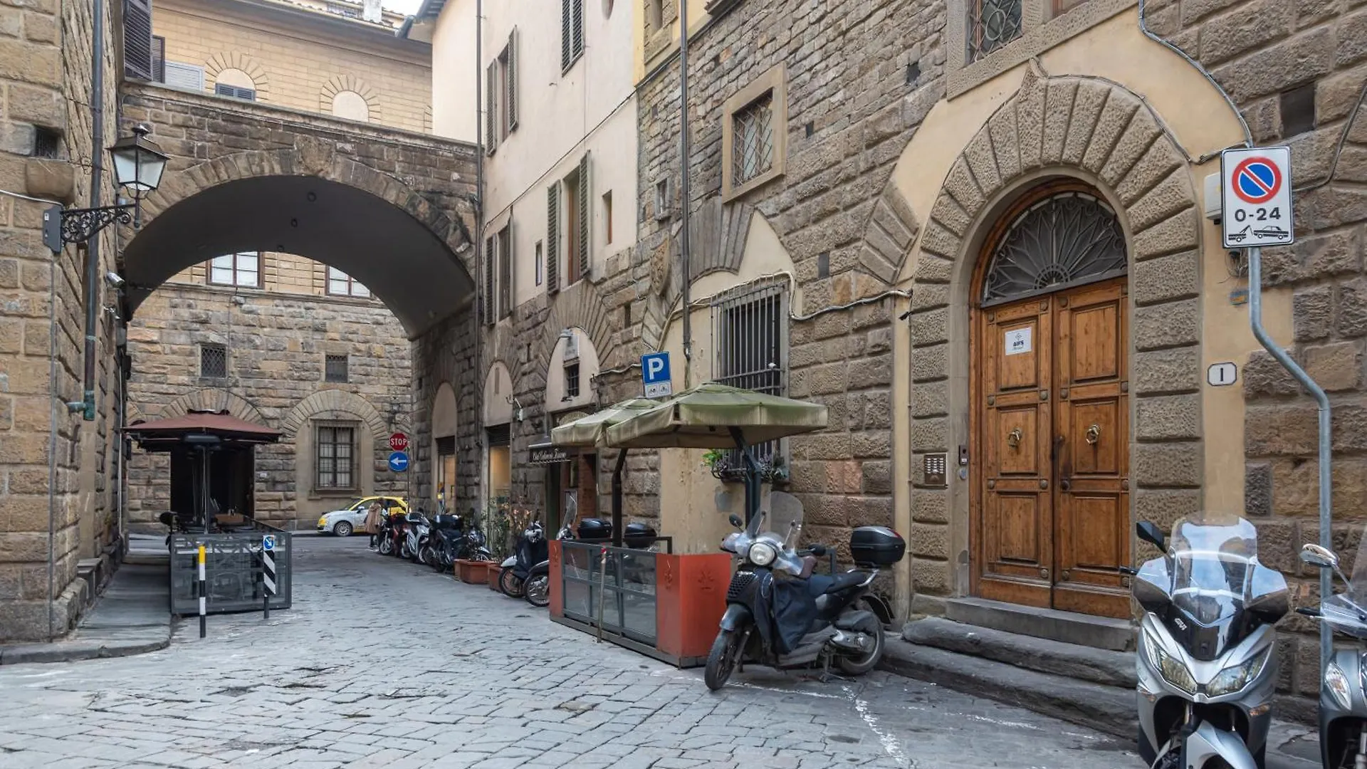 Amazing Apartment In Santa Croce Florence Italy